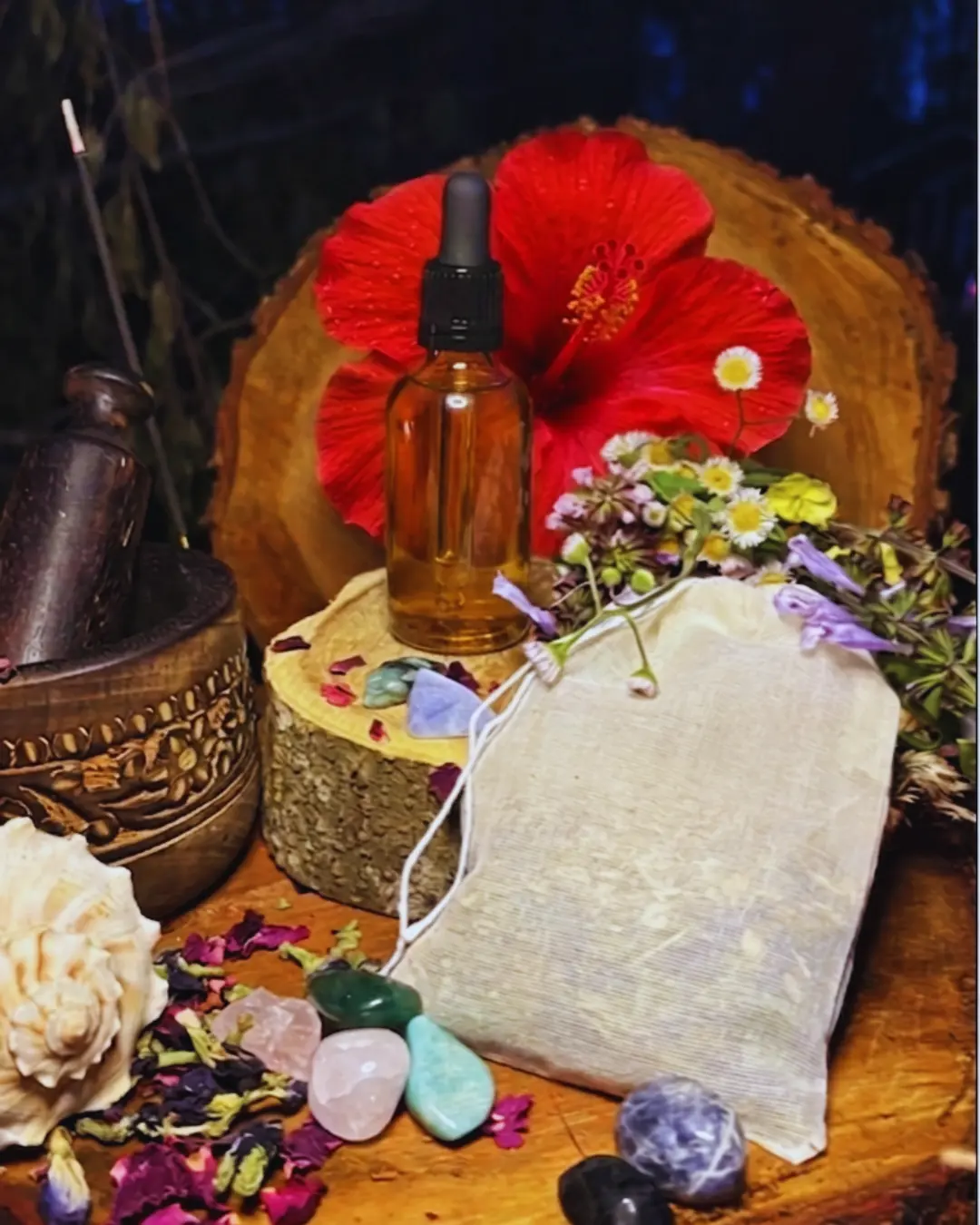Shakti Bloom Full Ritual Kit (Womb Oil, Tea Bath, Guide, Crystal)