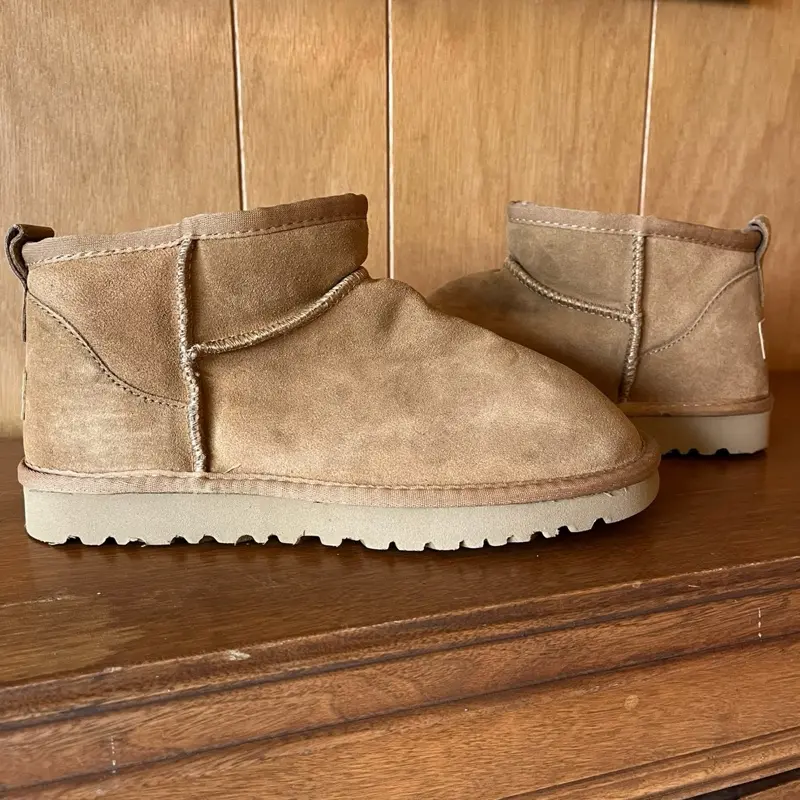 Women’s Classic Boots Chestnut Brown Size 10
