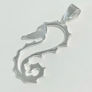 Sterling Silver 925 Seahorse Lightweight Pendant