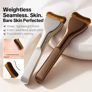 Arc-Shaped Seamless Foundation Brush, High-Density Bristles, Metal Handle, No-Residue Powder, Essential for Beginners, Commuters, Soft Brush Tip