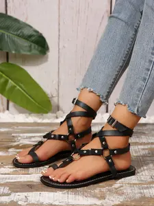 Women's Vintage Rivet Decor Roman Sandals, Cross Strap Toe Thong Shoes, Versatile Flat Open Toe Footwear for Outdoor Wear