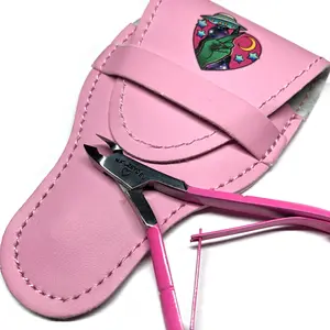 PINK NIPPERS – MANICURE TOOL