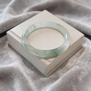 Natural Green Jade Bangle Semi-Flower Pattern Round Barcelet Elegant Lady Bracelet Ins Fashion Jewelry