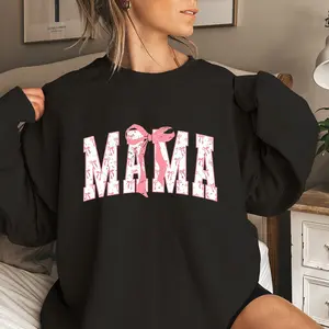 Women's round-neck pullover sweatshirt with long sleeves. This style is simple and casual, featuring a pullover design. The fabric is soft and comfortable, lightweight and breathable, making it both casual and fashionable.