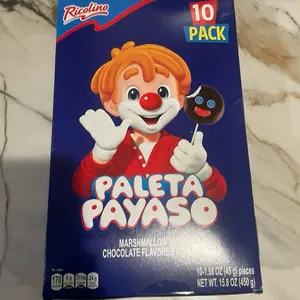 Paleta Payaso marshmallow with chocolate flavored coating