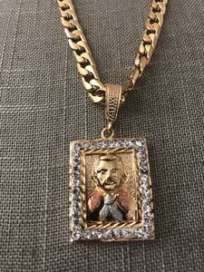 Jesus Malverde with 26" Necklace - Malverde con Cadena de 26" (24K Three Gold Filled)