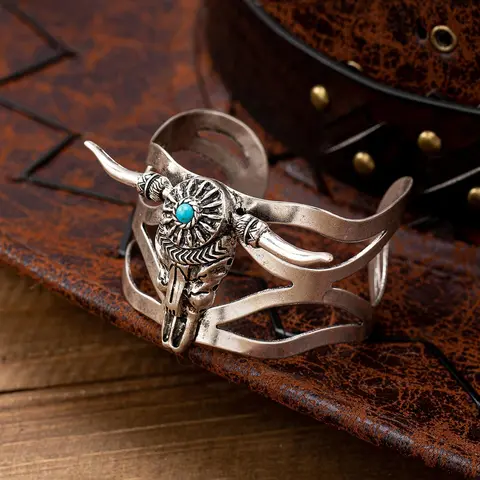 Vintage Western Style Open Bracelet, Turquoise Inlay Cow Head Design Cuff Bangle, Fashion Jewelry Accessories for Women & Girls, Witchy Jewelry, Exquisite Bracelet, Boho Stone Bracelet, High Quality Bracelet