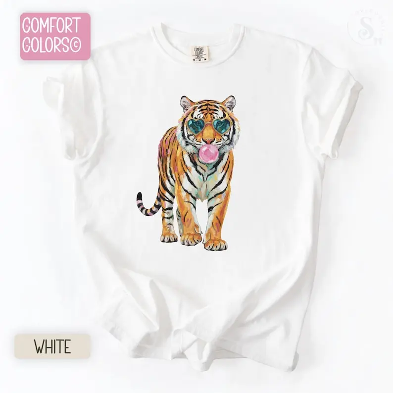 Tiger Bubblegum T-Shirt, Watercolor Animal Graphic Tee, Boho Aesthetic Shirt, Unisex Top