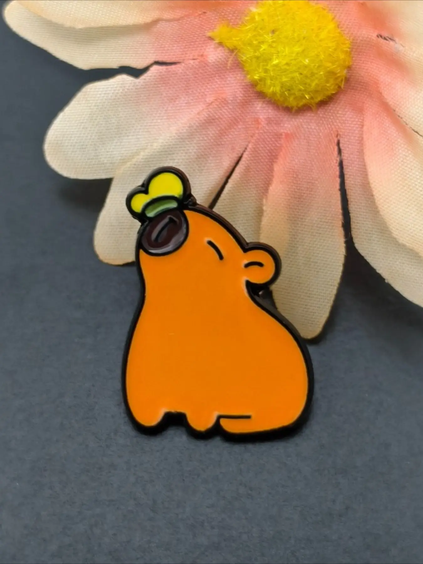 Cute Capybara Enamel Pin, Cartoon Orange Capybara Brooch, Animal Lapel Badge for Backpack Jacket