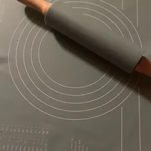 Silicone Rolling Pin & Baking Mat Set, Baking Mat with Rolling Pin, Professional Dough Roller, Baking Utensils for Pizza, Clay, Pasta, Cookies, Baking Supplies