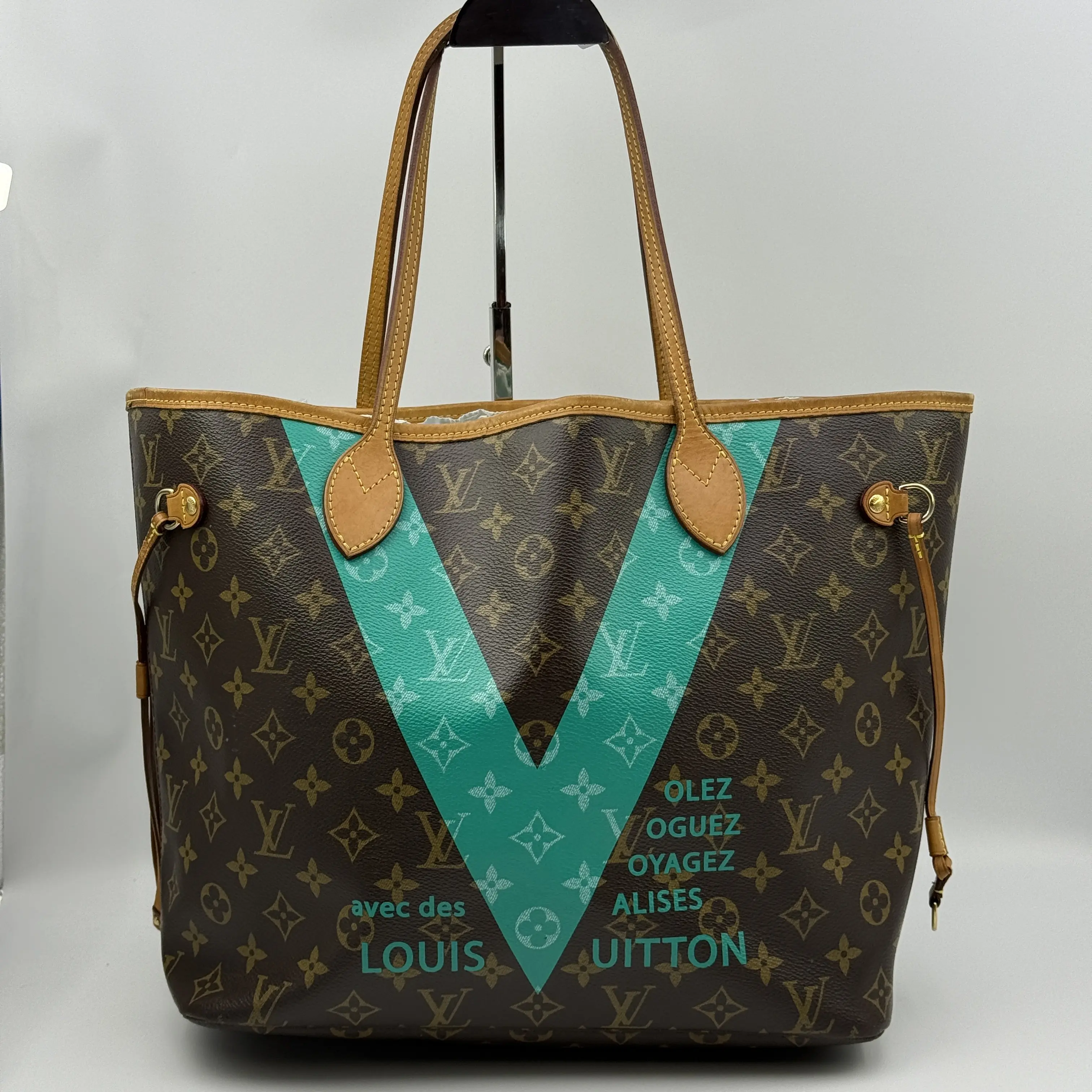 Pre-owned Louis Vuitton Neverfull Tote Bag, Monogram Canvas Green V Limited Edition26335491