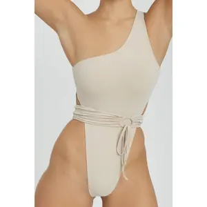 Maddox One Piece - Coconut