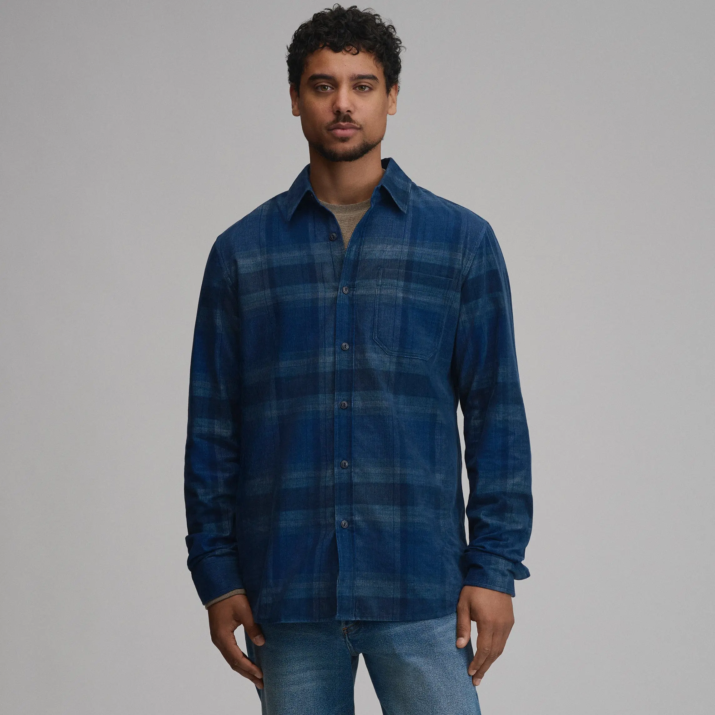 Men's Long-Sleeve Fine Wale Corduroy Shirt