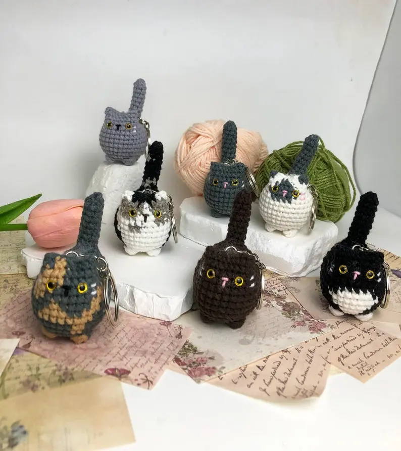 Crochet Cute Cat Keychain, Custom Crochet Cute Cat, Handmade Mini Crochet Amigurumi Cat Keychain, Cute Keyring, Crochet Cat, Cute Gift