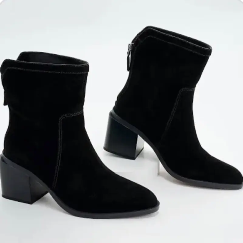 Vince Camuto VC Cortimy Suede Water Repellent Ankle Boots Size 8 - Black Suede with Chunky Heel and Zip Closure