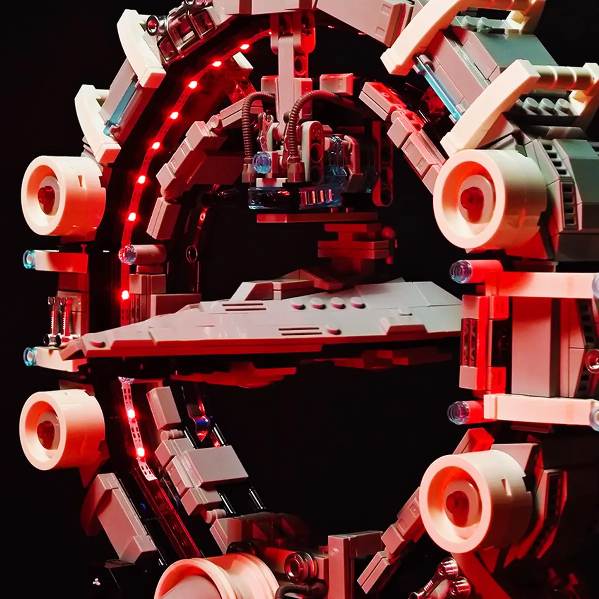 Magnetic Suspension Sci-Fi Set with LED Lighting, Floating Spaceship Station, Collectible for Sci-Fi Enthusiasts, Desktop Decor, Gift Idea