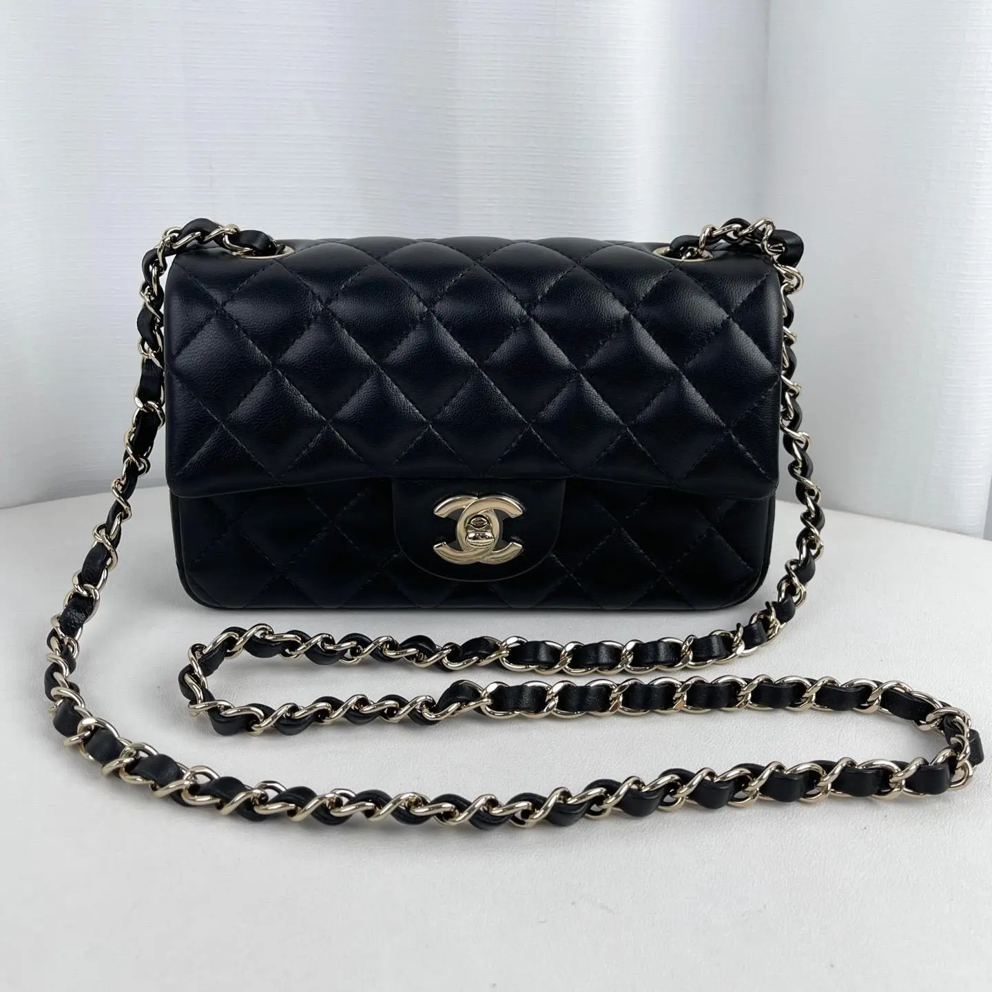 Pre-owned CHANEL Classic Rectangular Mini Flap Bag 24181399