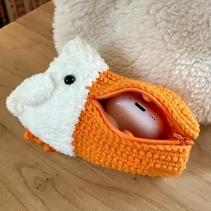 1 piece of pelican-shaped knitted earphone protective case, shockproof and durable knitted earphone case, Apple wireless Bluetooth earphone case, suitable for AirPods earphones/almost all brands of earphones.