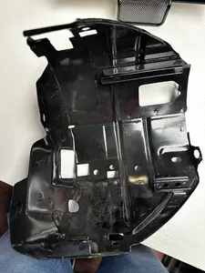 VW/Audi Headlight Bracket 1C0 805 606 J