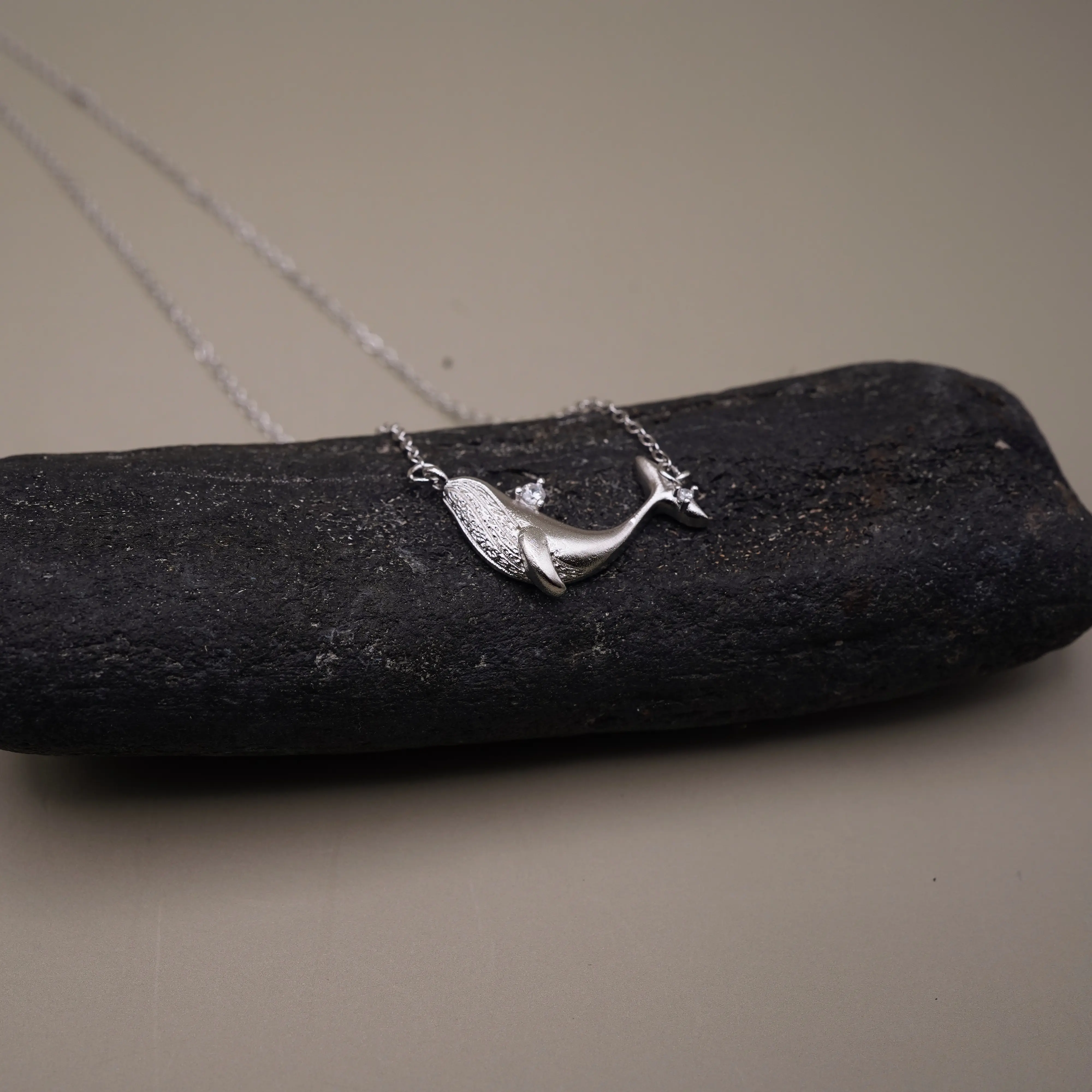 Whale Marine Life Necklace Diver Pendant Handcrafted Daily Wear Jewelry for Diving Enthusiasts