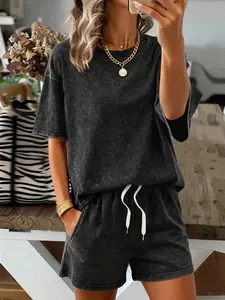 Women's Vintage Style Sportswear Set, Elegant Summer Casual Round Neck Loose Short Sleeve Top & Shorts, Suitable for Daily Commute, Versatile Wear, Sporty Shorts Set