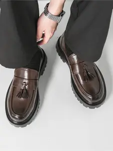1 Pair of Thick Sole Height Increasing Comfortable  Fashionable Tassel Men Loafers