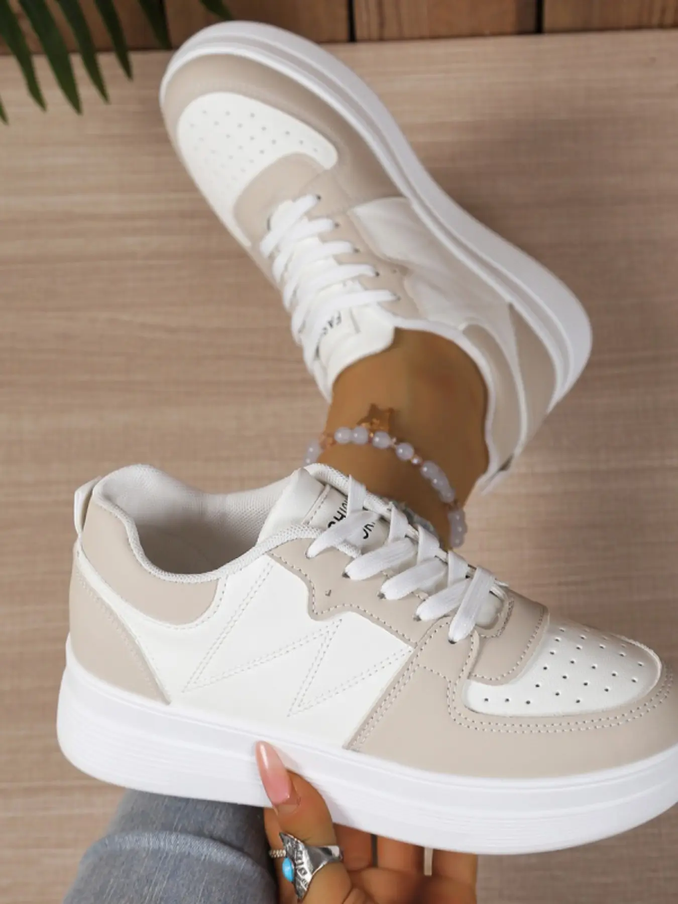 Women's Color Block Perforated Casual Sports Walking Shoes, White Flat Athletic Sneakers with Soft Sole, Lightweight and Versatile for Everyday Wear, Lowtop Casual Sneaker