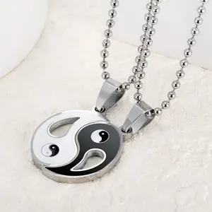 2pcs Tai Chi Bagua Couple Necklace, with Hollowed Out Splicing Design That Exudes A Unique Eastern Charm, Symbolizing The Balance of Yin and Yang. It Is Suitable for Daily Wear or As A Birthday Gift for Family and Friends
