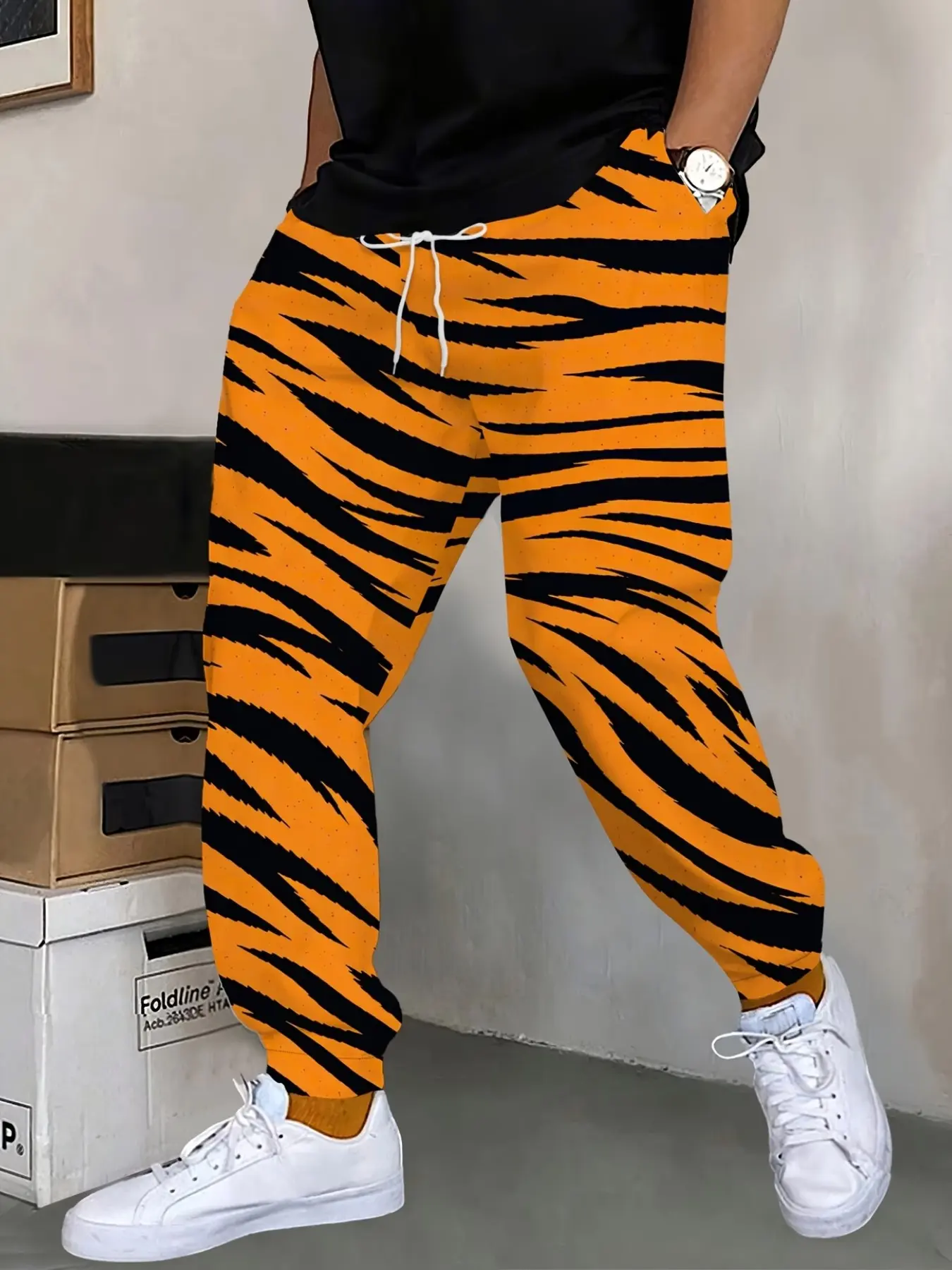 Men's Tiger Stripe Jogger Pants, Wild Tiger 3D Print, Vibrant Colors, Casual Daily Wear, Comfortable and Stylish