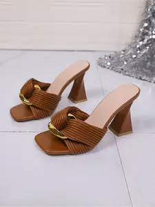 2026 Summer New Square Toe Thick Heel Sandals for Women, Metal Buckle Pleated Strap Outdoor High Heel Flip Flops, Versatile Fashion Shoes