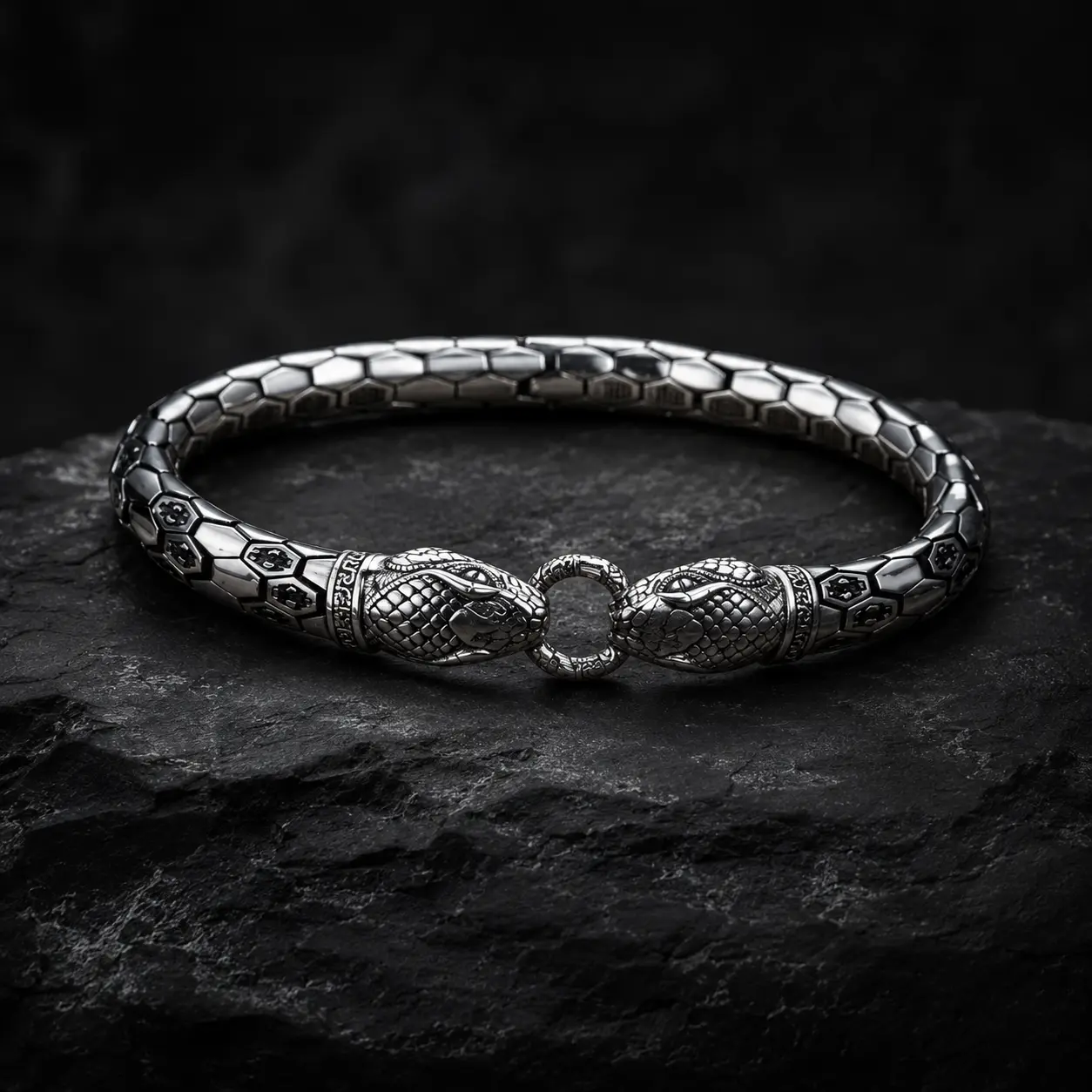 Vintage Double Snake Head Bracelet, Silver-Plated Copper Serpent Bangle, Gothic Punk Unisex Jewelry Gift, Gothic Serpent Bracelet, Vintage Silver-Tone Double Snake Head Punk Jewelry for Men and Women