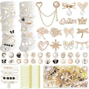 RQAYE Junk Socks Charms Kit, Gold Brooches and Pins for Women,Pearl and Rhinestone Shoe Charms with Safety Pins for Hat Clothes Bags