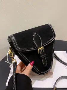 Retro color blocked design shoulder bag, niche design, fashionable trend, Vintage shoulder bag, textured triangular bag, lightweight and easy to carry, can store lipstick, mobile phone, suitable for daily commuting, shopping, and play