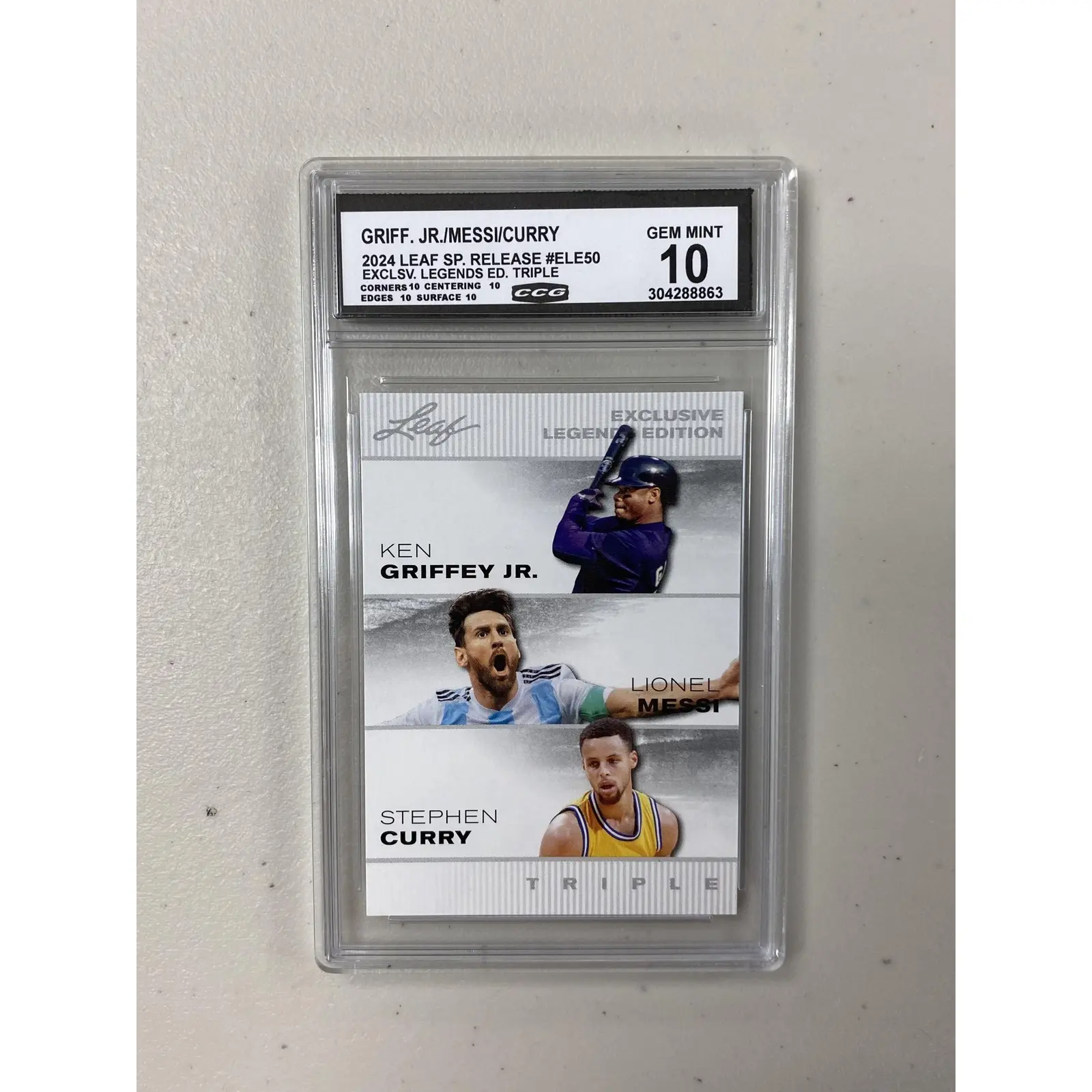 Ken Griffey Jr. Lionel Messi Stephen Curry 2024 Leaf Trios CCG 10 Rookie