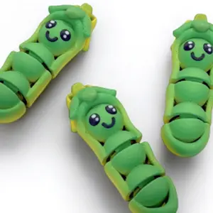 3D Printed Flexi Peas in a Pod Keychain, Cute Articulated Pea Pod Fidget Toy, Plant Keychain, Funny Food Gift
