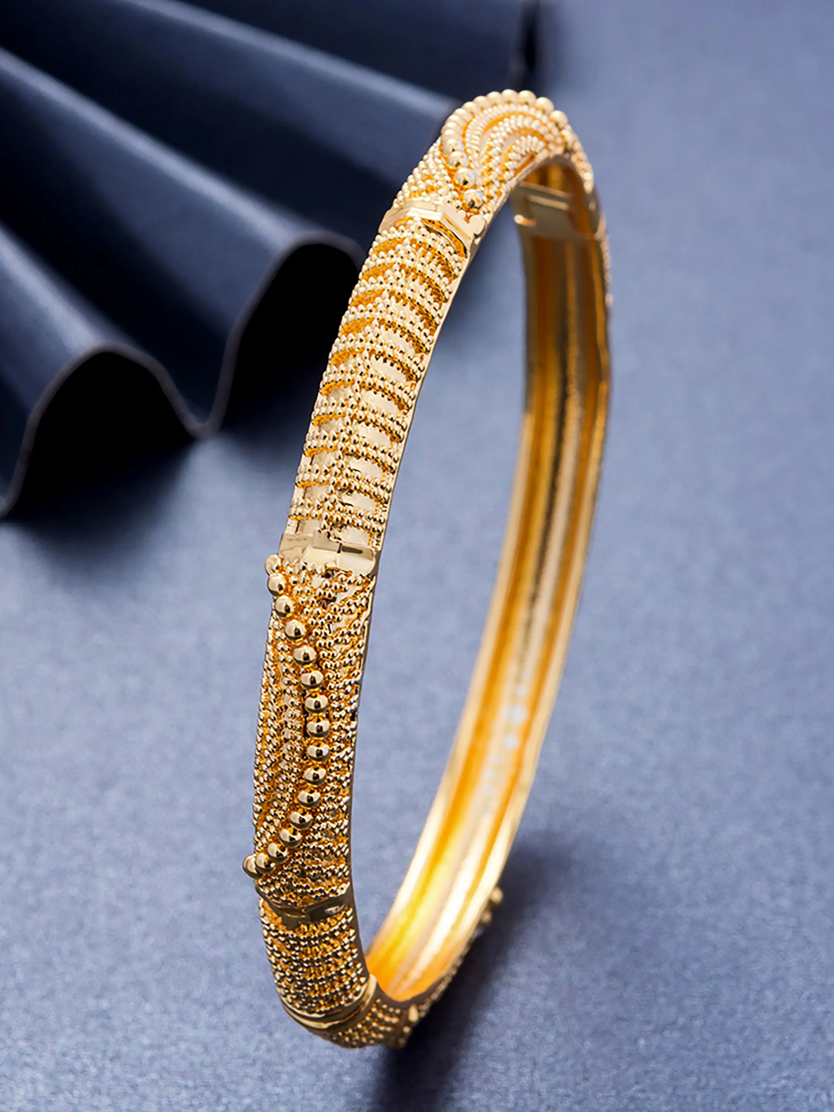 Luxury Women's Open-Style Arab Bangle Bracelet, Elegant Copper Design for Ramadan, Eid, Parties and Everyday Wear, Bracelets Jewelry