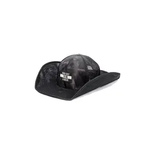 BAD DAY TO BE A BEER (BLACK) COWBOY SNAPBACK: 6 PANEL