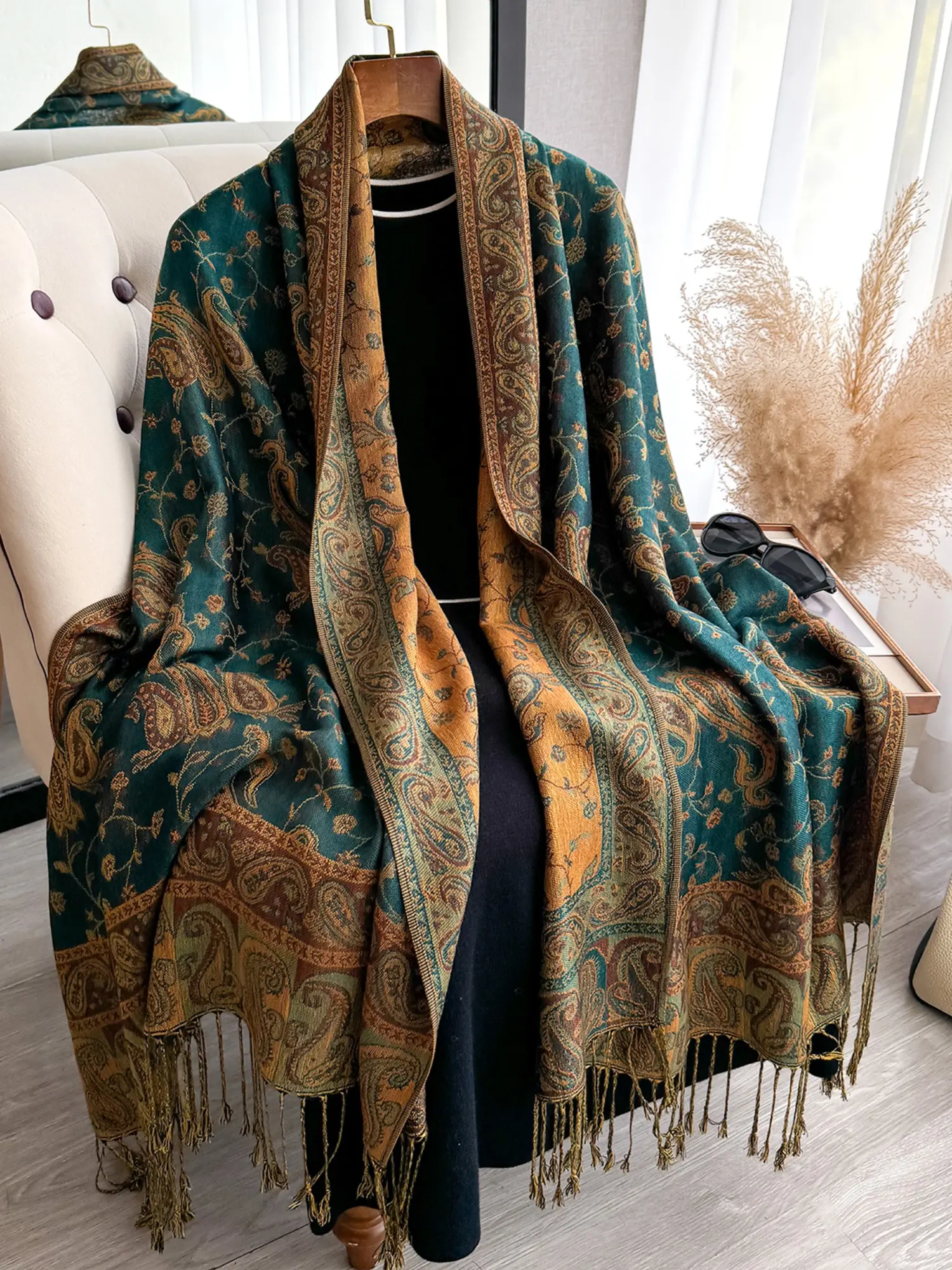 Boho Style Pashmina Scarf, Paisley Print Shawl, Long Flowing Design, Generous Length, Long Fringes, All-Season Woven Fabric, Moderate Thickness, Casual Fashion Accessory, Fashion Shawl Wrap