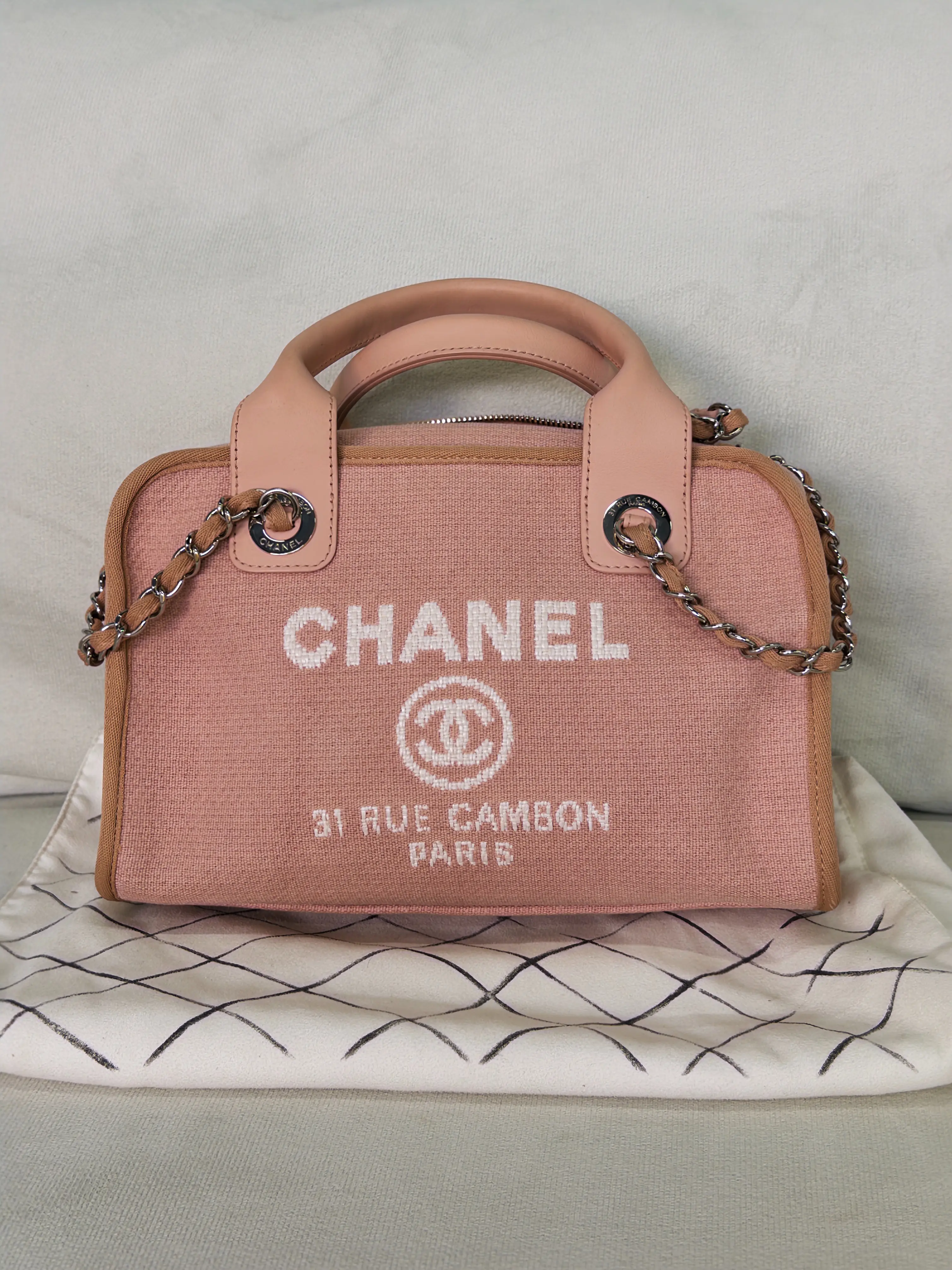 Pre-owned CHANEL Pink Canvas Deauville Bowling Bag