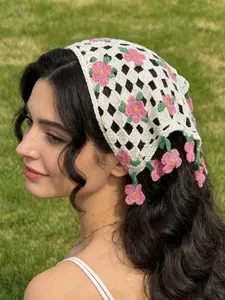 Women's Triangle Scarf, Vintage Boho Style Knitted Headband, Hollow Out Pattern, Perfect for Beach Holidays and Outdoor Events