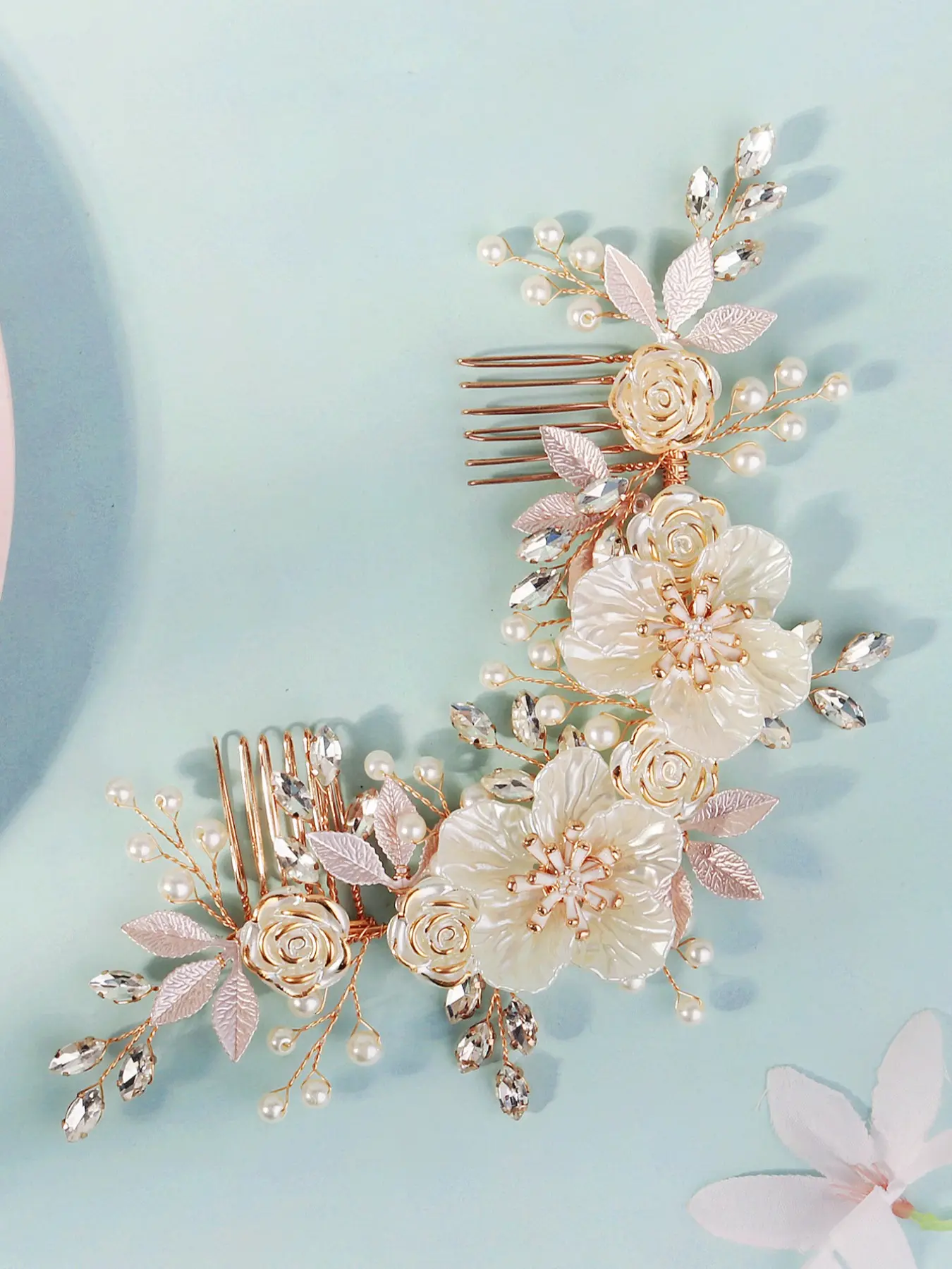Handmade Braided Bride Headband with Elegant Floral Design, Perfect for Wedding Party Holiday Dance Events, Women's Hair Accessories