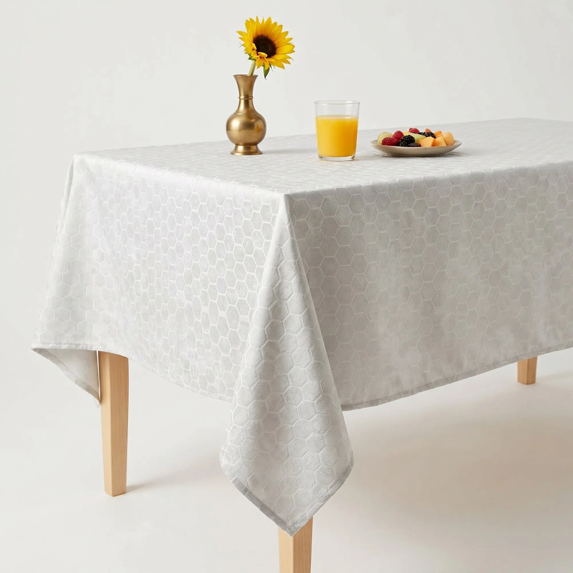 Gastonia Jacquard Tablecloth  White