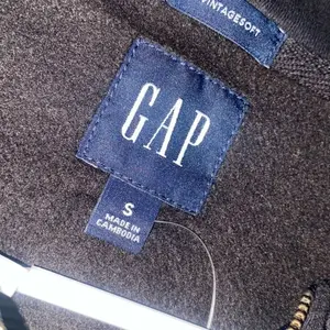 Product Review of Gap Men's Adult VintageSoft Arch Logo Zip Hoodie  - Gender Neutral from u**9