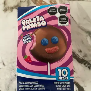 Paleta Payaso marshmallow with chocolate flavored coating strawberry flavor
