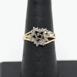 14K Gold Quinceañera Star Ring with CZ Sparkling Stones with Small Marquee CZ Stone