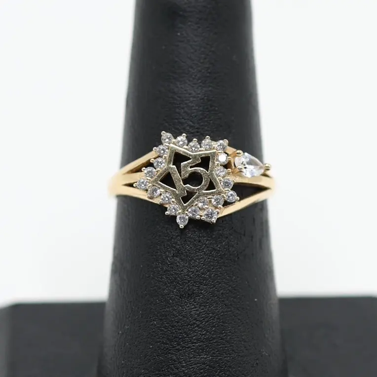 14K Gold Quinceañera Star Ring with CZ Sparkling Stones with Small Marquee CZ Stone