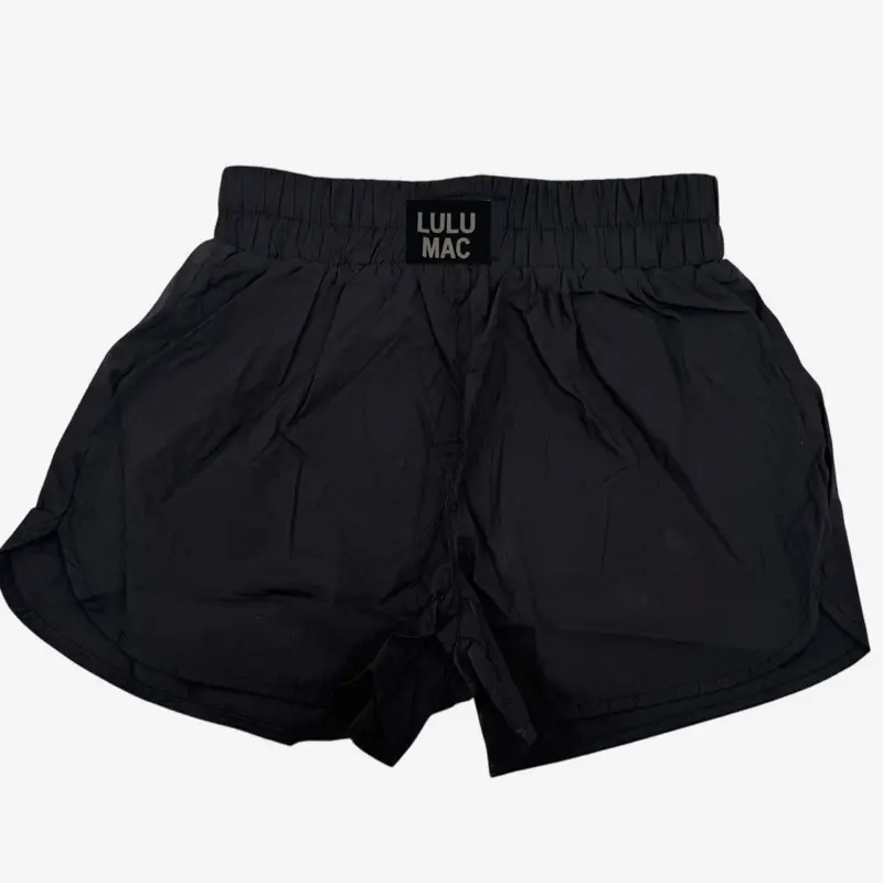 Lulu Mac og shorts