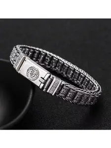 Handmade Creative Roadrunner Prayer Wheel Bracelet for Men, Unique Design Meditation Accessory, Perfect Gift for Spiritual Practices, Exquisite Bracelet