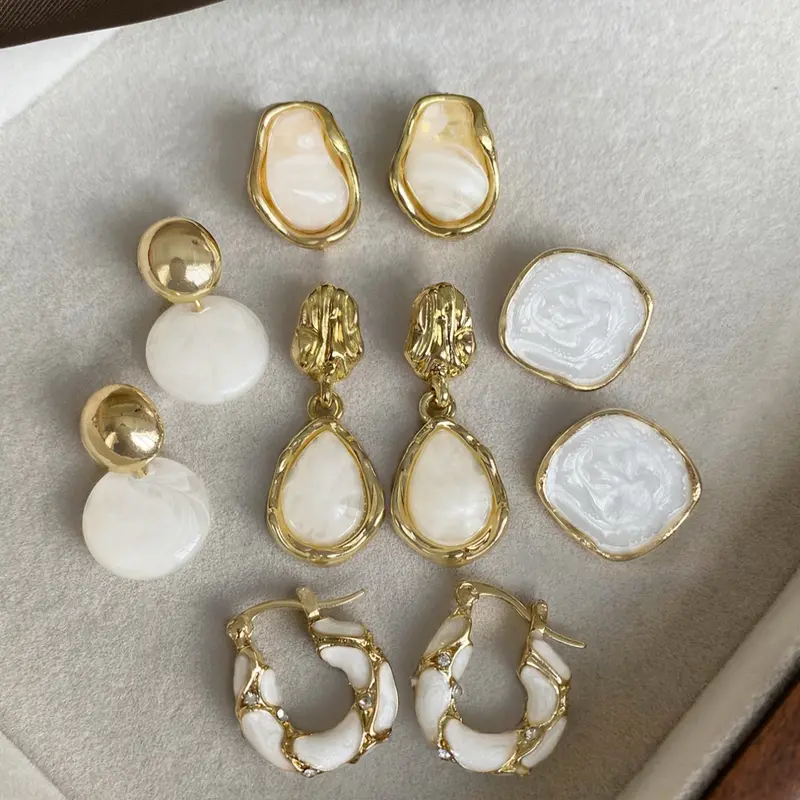 Women's Elegant Vintage French Style Earrings Set, Resin Inlaid Design, Perfect for Daily Wear, Parties & Festivals, Earrings Jewelry