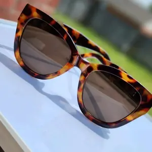 BB Oversized Cat Eye Frame